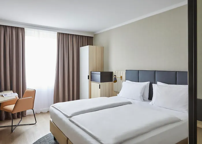 Crowne Plaza Hamburg-City Alster By IhgAirport Hotel